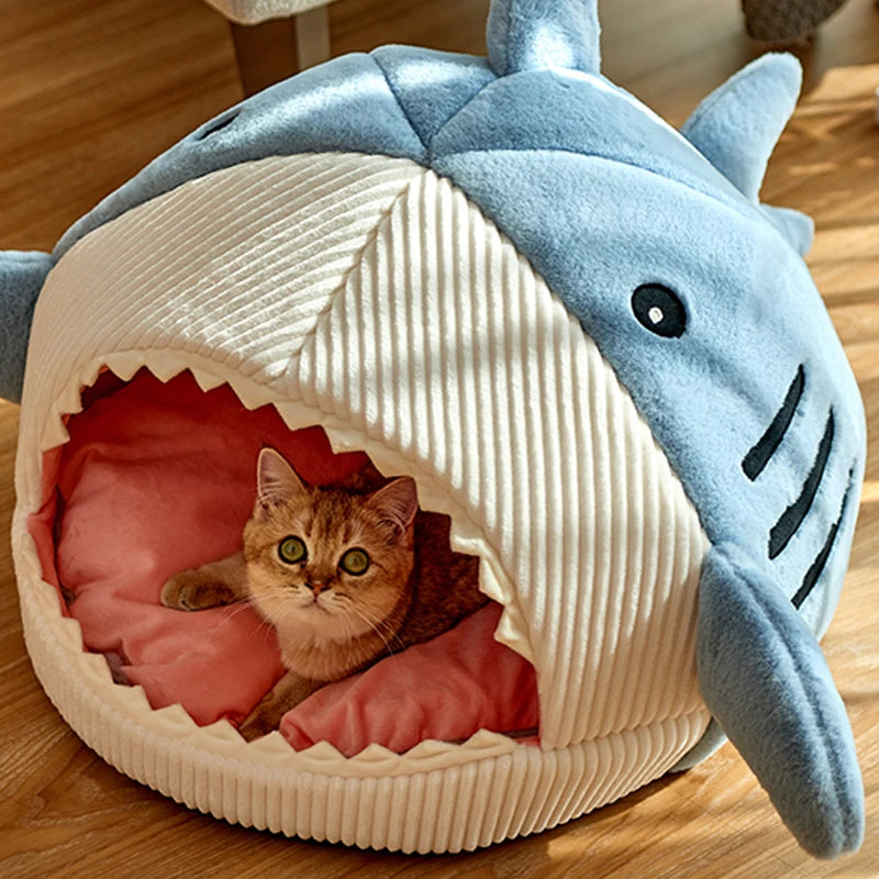 Cama Cueva Cerrada para Gatos – Nido Cálido de Algodón con Base Antideslizante