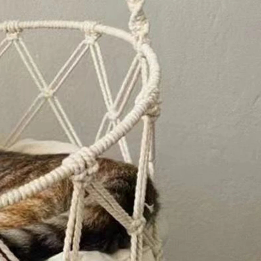Hamaca Bohemia Tejida a Mano para Gatos – Cama Colgante Decorativa