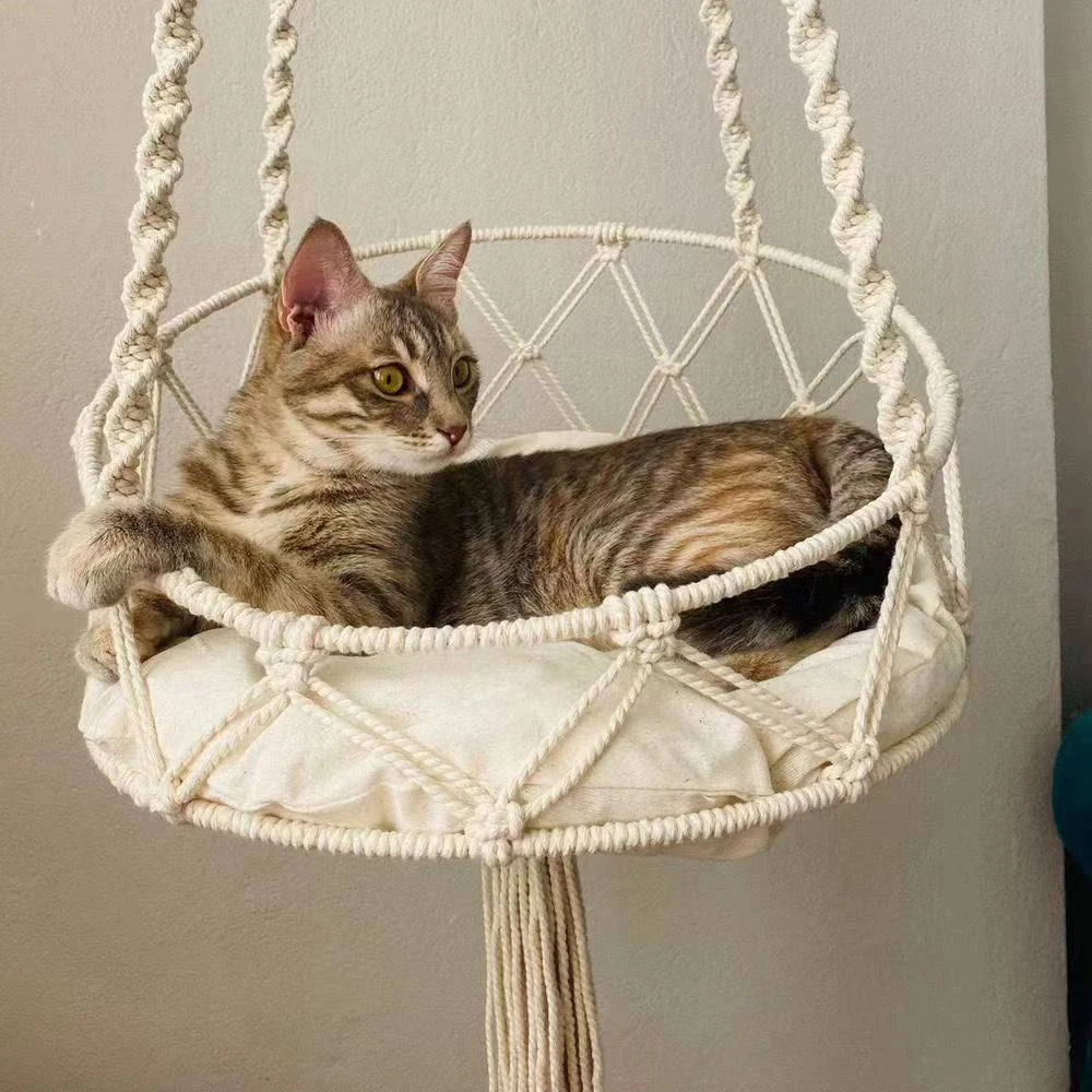 Hamaca Bohemia Tejida a Mano para Gatos – Cama Colgante Decorativa