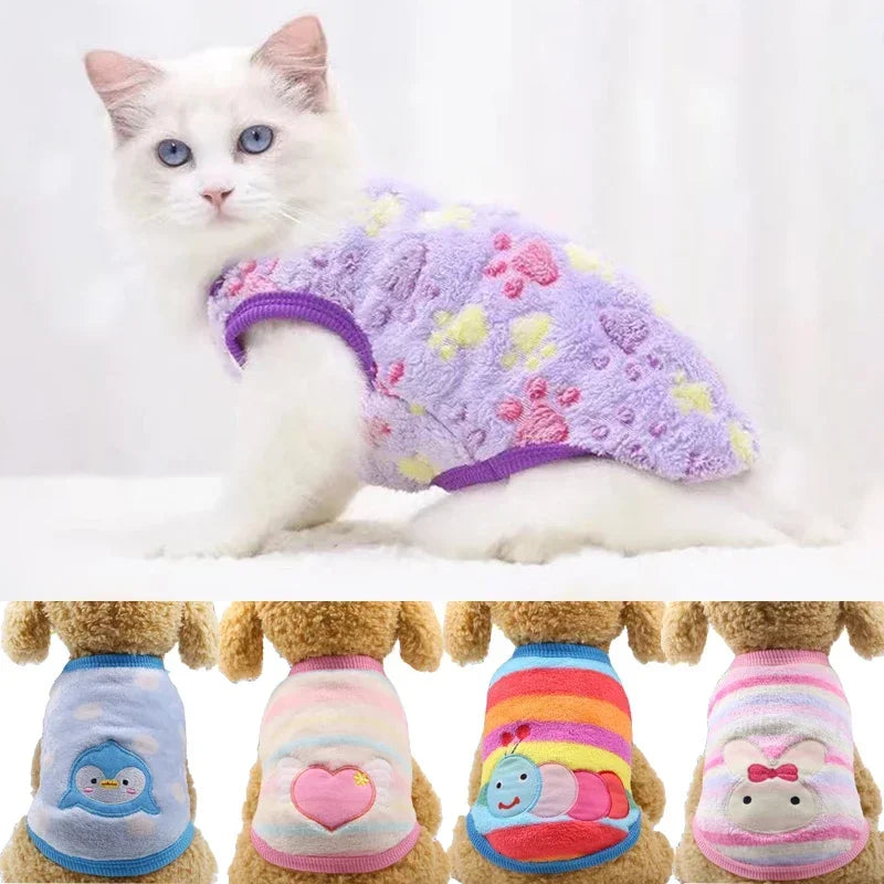 Ropa de Invierno para Gatos y Perros Pequeños – Chaleco de Forro Polar Cálido con Diseños