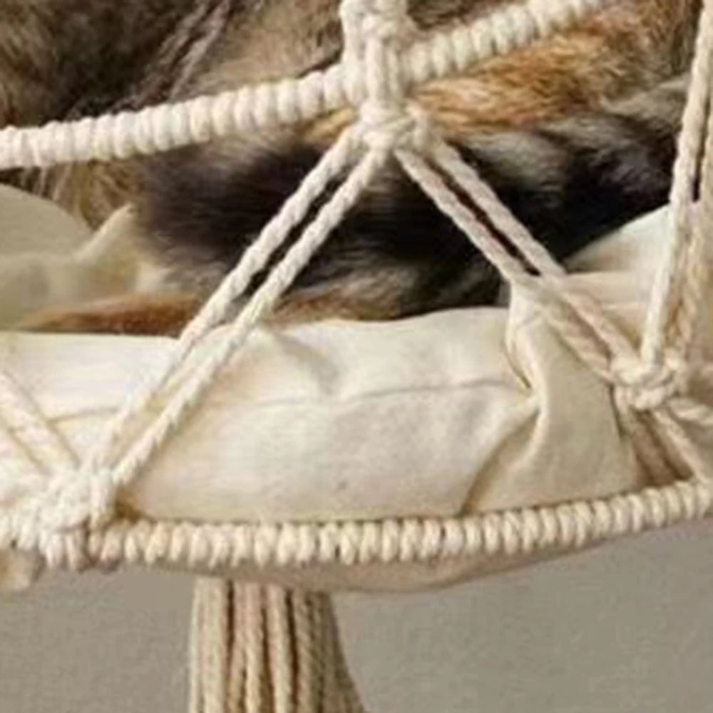 Hamaca Bohemia Tejida a Mano para Gatos – Cama Colgante Decorativa