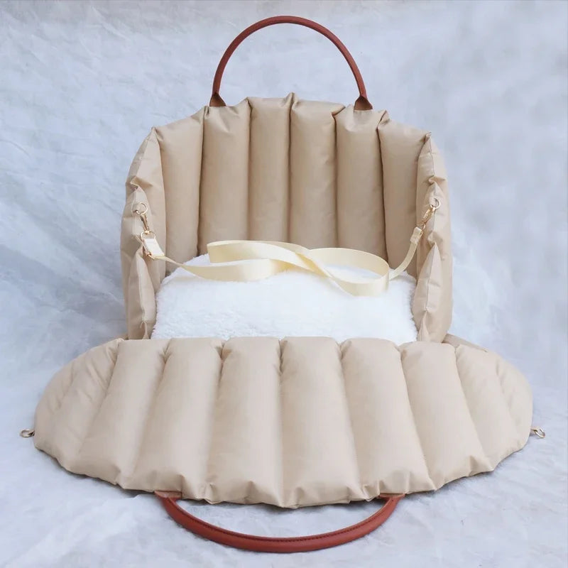 Bolso Transportador de Lujo para Mascotas – Cálido, Portátil y Extraíble